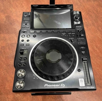 Pioneer CDJ-3000 2